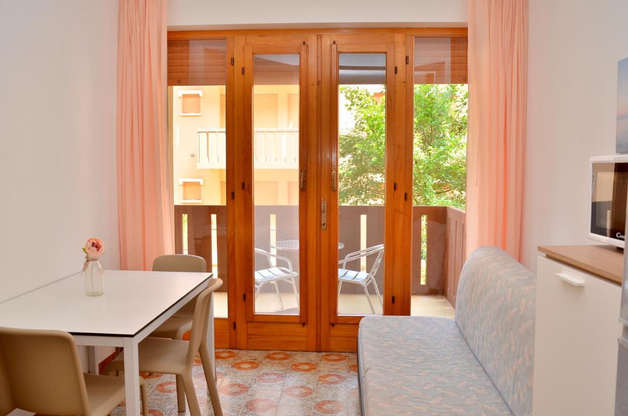 Condominio Corinzia ビビオーネ エクステリア 写真