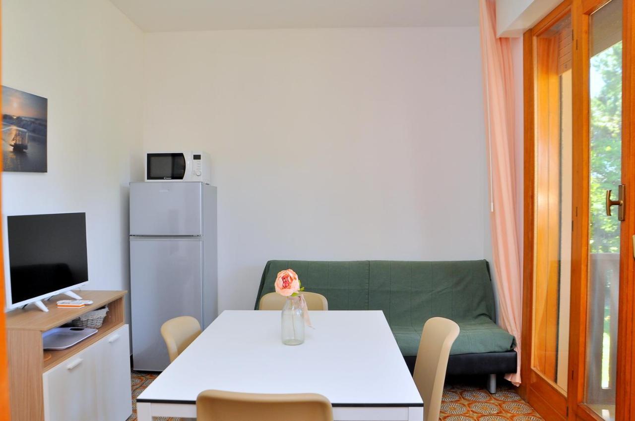 Condominio Corinzia ビビオーネ エクステリア 写真