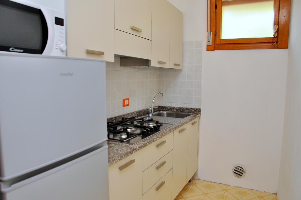 Condominio Corinzia ビビオーネ エクステリア 写真