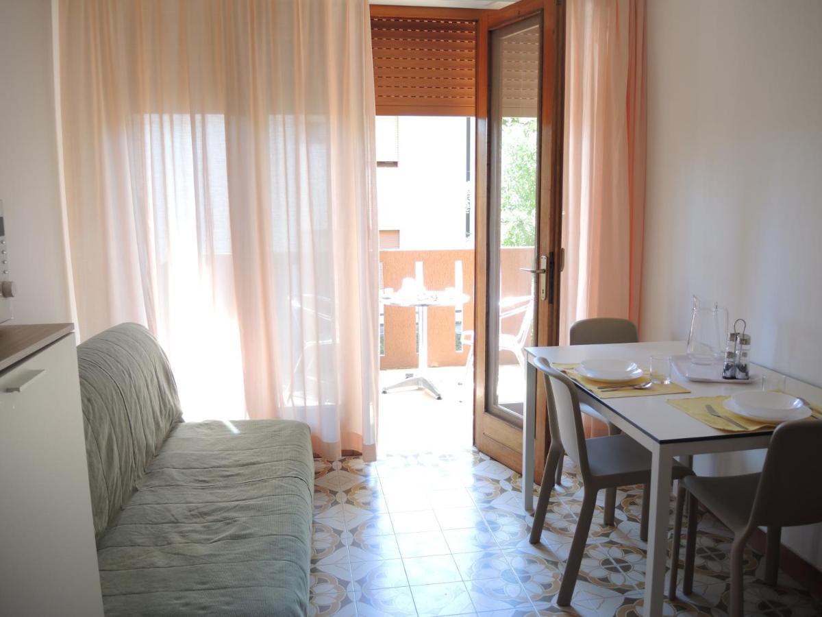 Condominio Corinzia ビビオーネ エクステリア 写真