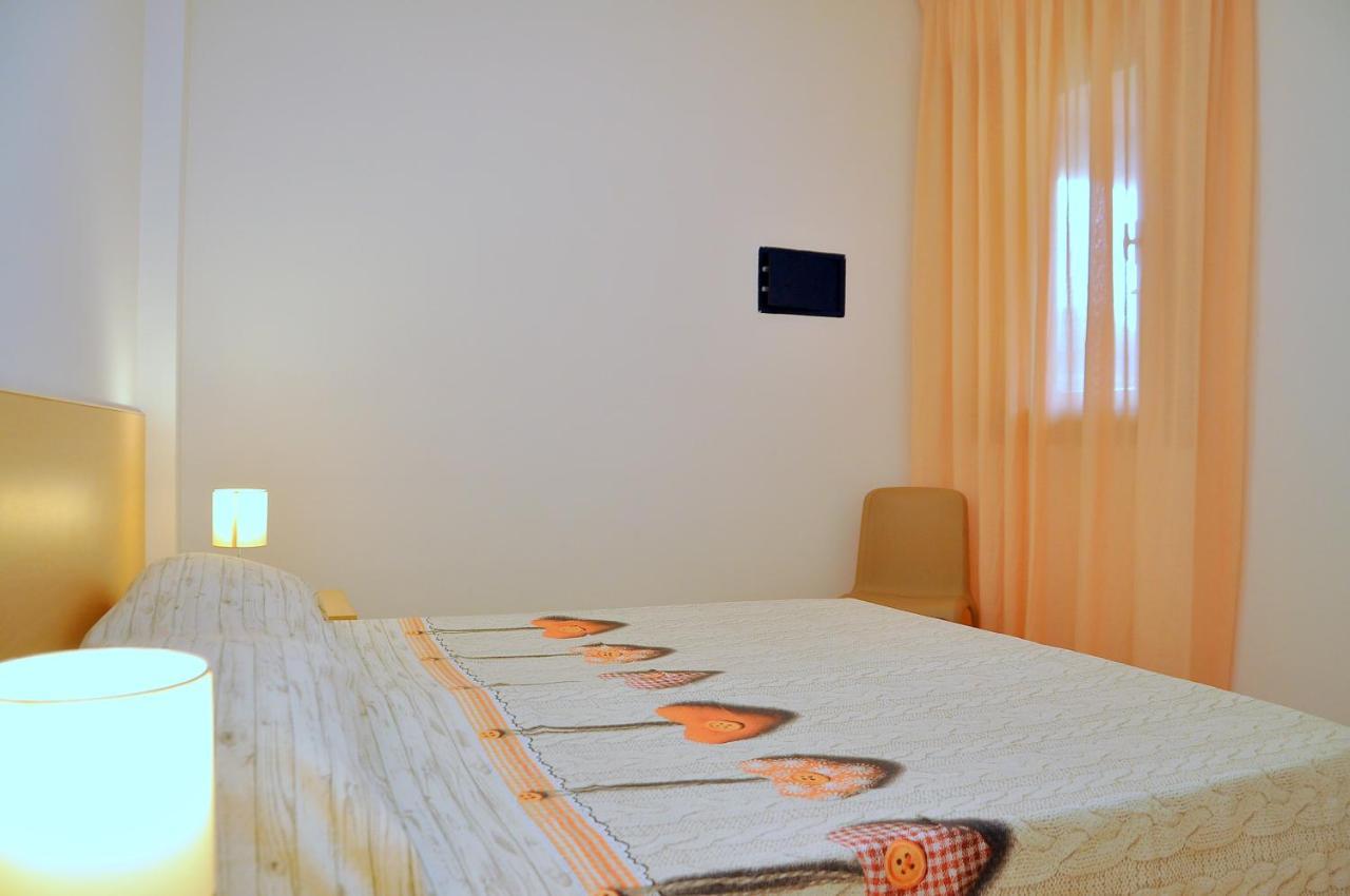 Condominio Corinzia ビビオーネ エクステリア 写真