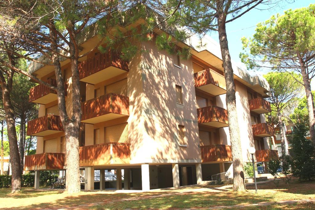Condominio Corinzia ビビオーネ エクステリア 写真