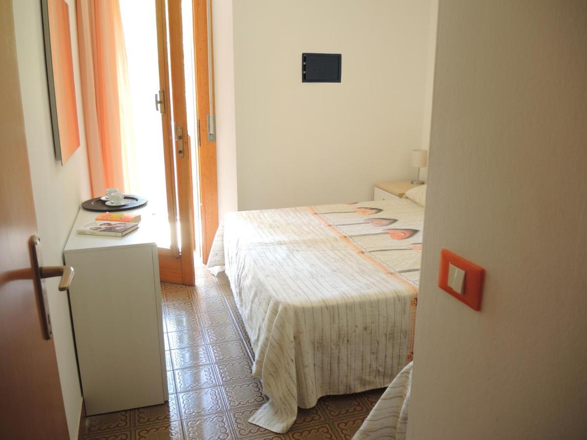 Condominio Corinzia ビビオーネ エクステリア 写真