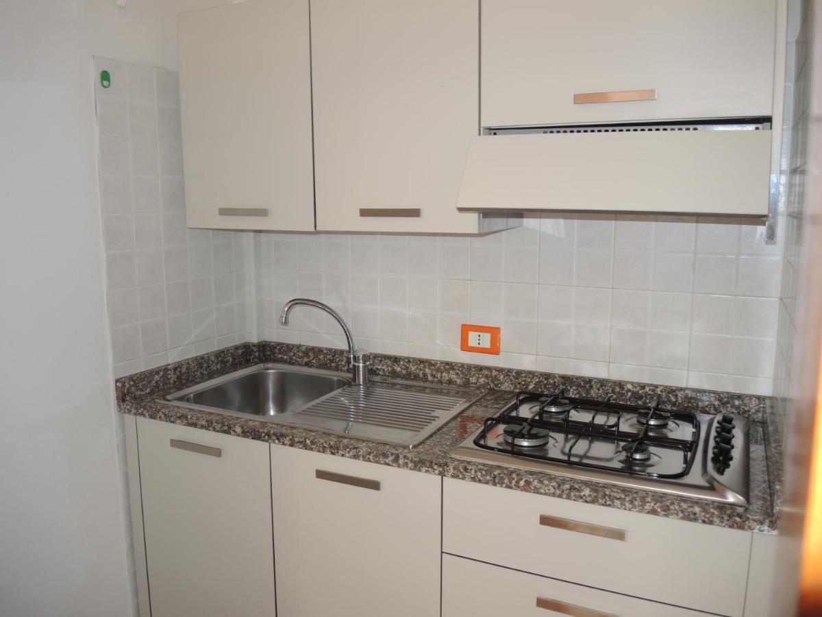 Condominio Corinzia ビビオーネ エクステリア 写真